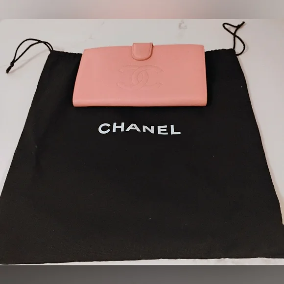 CHANEL Pink CC Caviar Leather Wallet w/ Kisslock & GHW - Picture 10 of 10